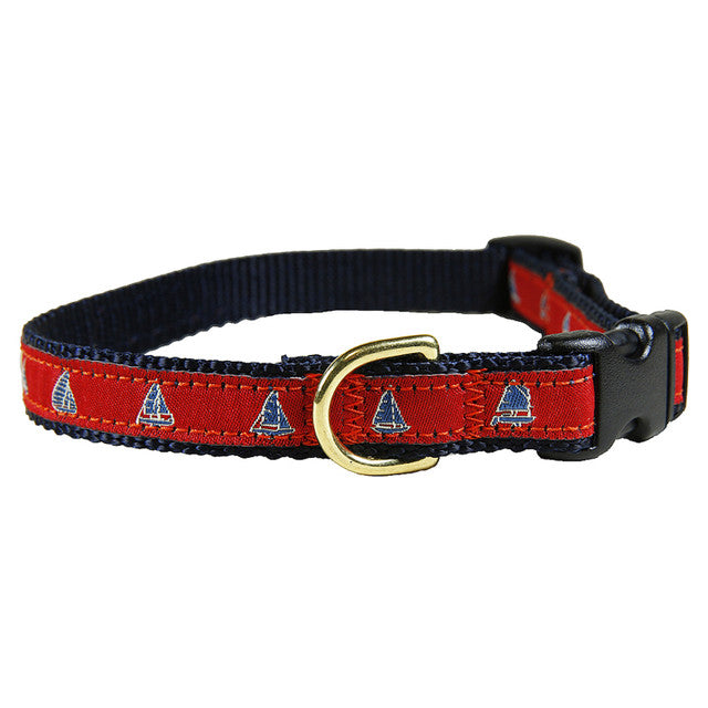 One Design Sailboats Ribbon Dog Collar; Color: Red; Collar Width: 5/8 Inch